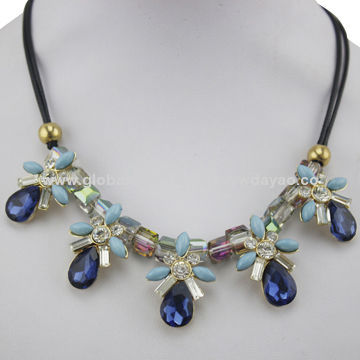 2014 factory wholesale new design crystal pendant necklaceNew