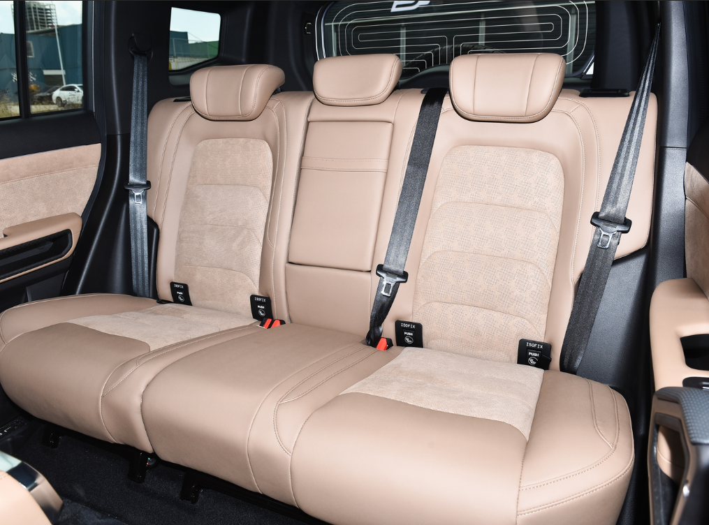 High Performance High-quality and Spacious Jetour Traveler 2023 2.0TD Four-wheel Drive Conquer Pro Gasoline Car6