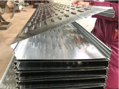 Outdoor Insulation Noise Reduction Sound Barrier Wall Making Machine and Residential Acoustic Wall Forming Equipment