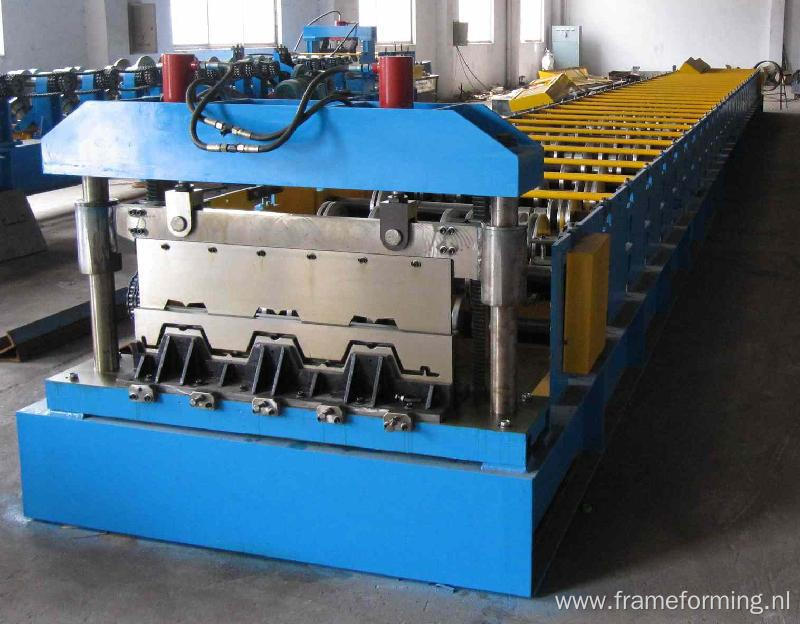 Steel Decking Forming Machine For Concrete Floors