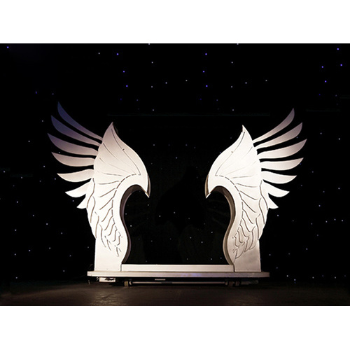 "Kanatların Kapısı" etkinliği için düğün malzemeleri