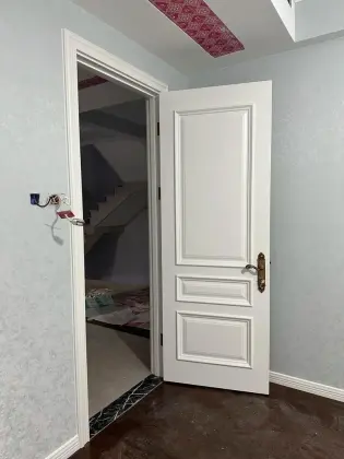 JBD Elegant Interior Painted Wooden Door