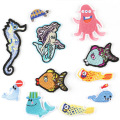 Parche bordado de planchado de acuario de peces de dibujos animados