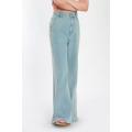 Jeans azzurro con gambe larghe