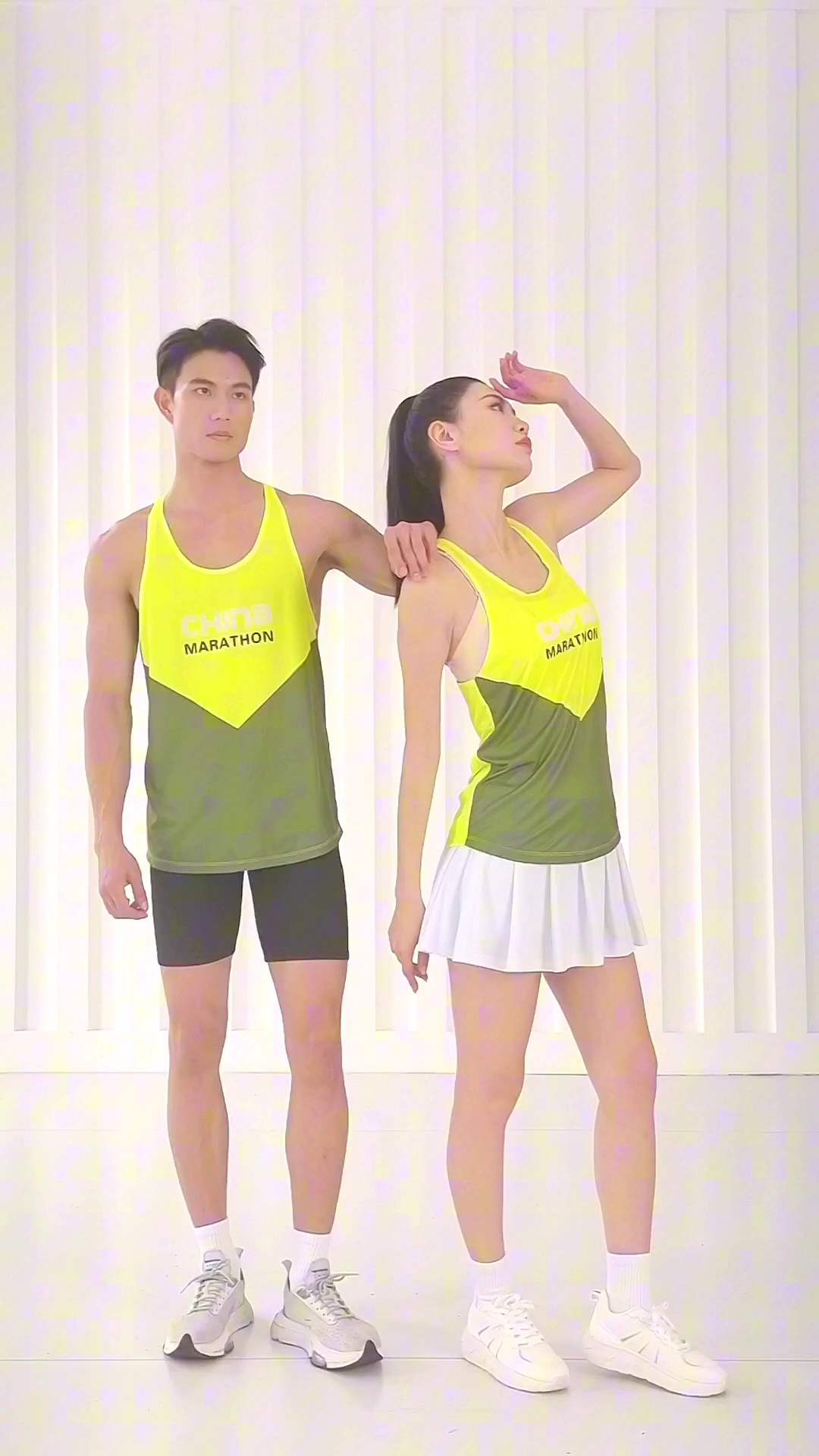 Stylish Sleeveless Sports Vests Men Gym Essentials