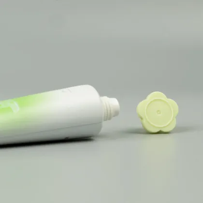 Orange blossom hand cream moisturizes the hands