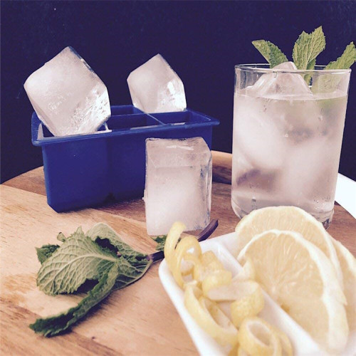 6 Cavities Soft Silicone Ice Cube Tray