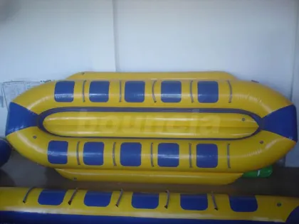 0.9mm Pvc Inflatable Banana Boat  Bb16 With Reinforced Base
