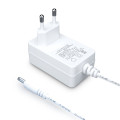 Adaptador de potencia de CA blanco a CC 12V 1.5A