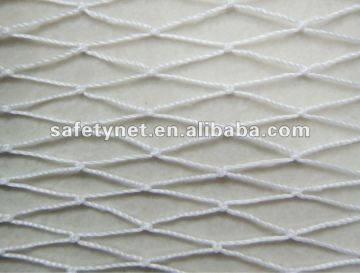 Nylon or polyester multifilament fishing net (white)