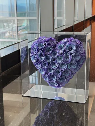 Factory Direct Glass Globe Eternal Single Rose - Preserved Flower Valentine Gift