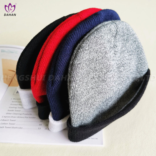 China 100% Acrylic knit hat for sale Supplier