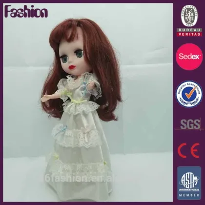 OEM fashion plastic doll, girls baby doll, kids toys doll