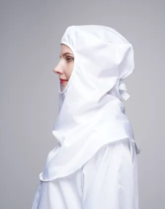 Autoclavable cleanroom headwear hood