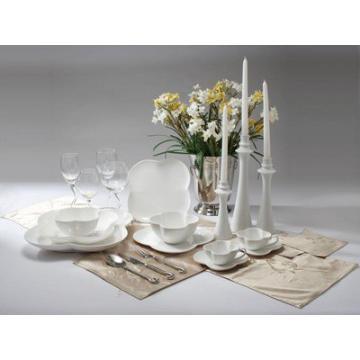 PLUM BLOSSOM DESIGN DINNERWARE SET