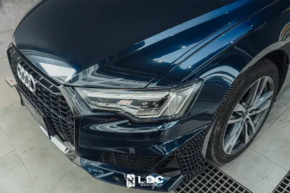 Glossy Metallic Sherwood Green Car Wrap