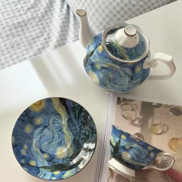 Elegant Art-Themed Dinnerware Collection