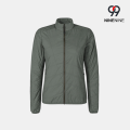 Chaqueta ligera plegable con cuello alto para mujer
