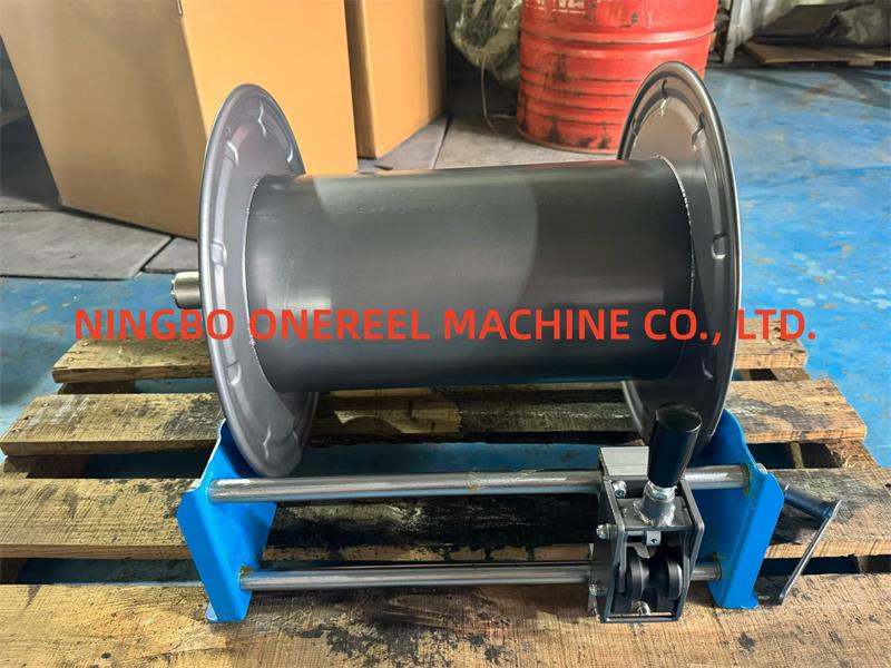 Hose Reel with Guide Roller (5)