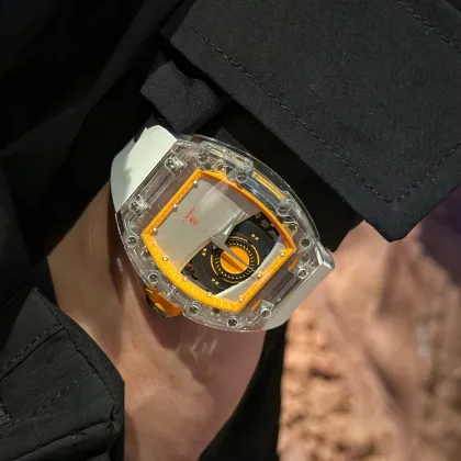 Classic Automatic Mechanical Men's Watch with Crystal Dial