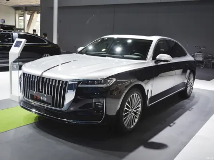 Exclusive Overview: High-Performance Petrol Sedans - The All-New Hongqi H9 from China's Luxury Car Market