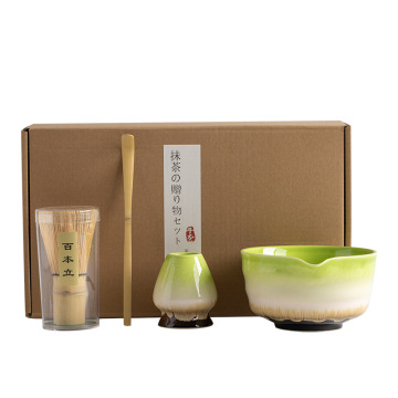 Set di matcha personalizzato carino con frusta, ciotola e accessori nella confezione regalo