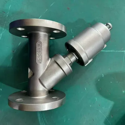 Angle valve with flange