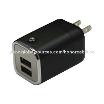 Dual USB Port AC Charger Adapter with Foldable Plugs, for iPhone and Samsung, Lightweight