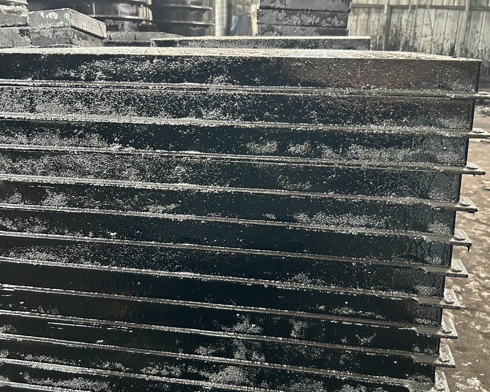 800x800 E600square manhole cover 6