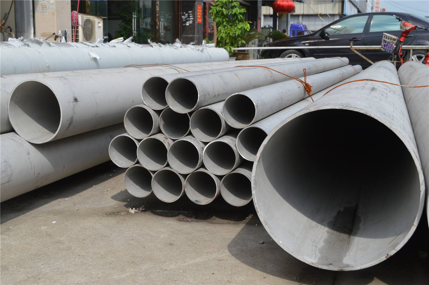 Welded Steel Pipes & Tubes