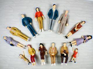 P25-14 outdoor 1:25 Architectural Scale Model People Painte