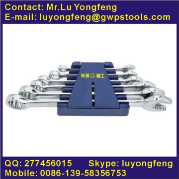 Combination wrench set in metric, finely polished