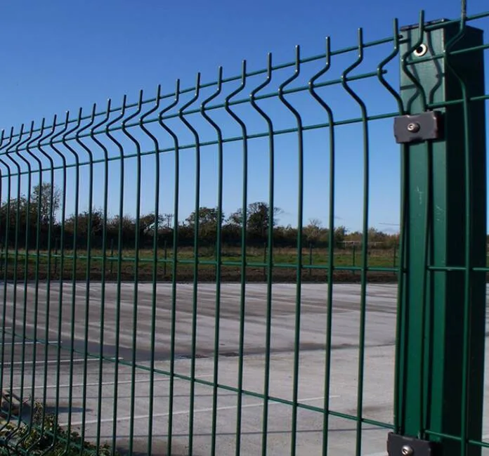 Panel de valla de jardín soldado / al aire libre en 3D Square Post Powder Coated Welded Mesh Mesh Fencing