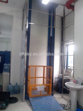 Heavy duty elevator type cargo lift