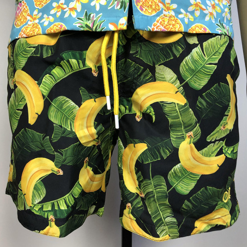 Men Hawaii Banana Pattern Print Beach Shorts