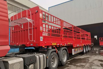 13M Warehouse Style Semi-trailer
