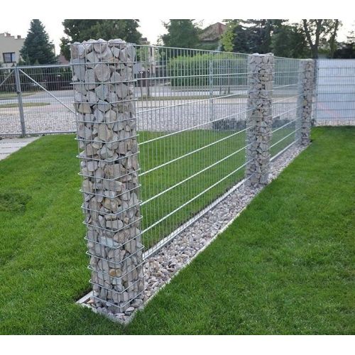 Садовый акцент с дизайном стены Gabion