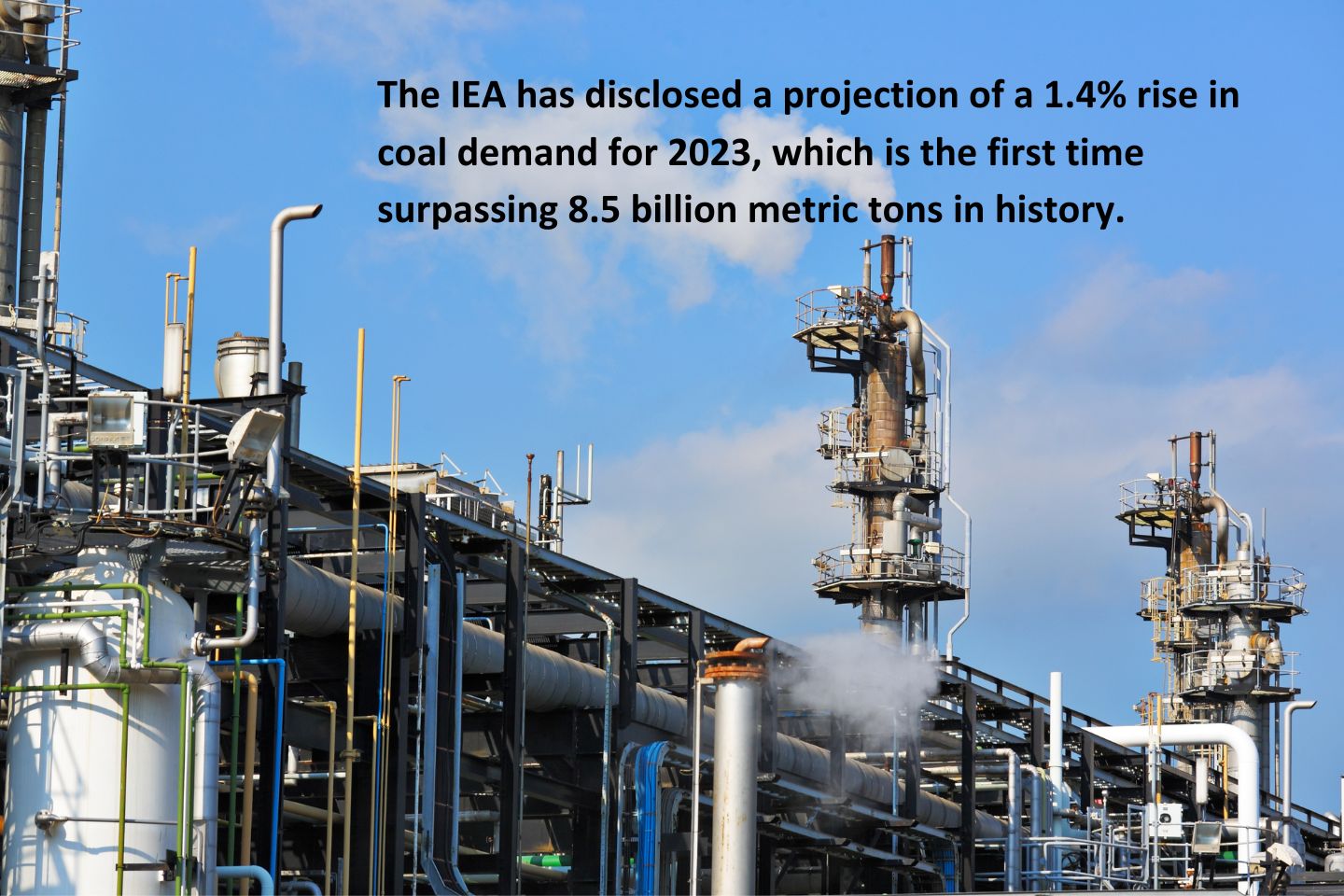 The IEA reports an indication of 1.4% increase in coal demand in 2023, surpassing 8.5 billion metric tons for the first time.