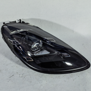 Porsche 718 Class C Adaptive LED Headlights
