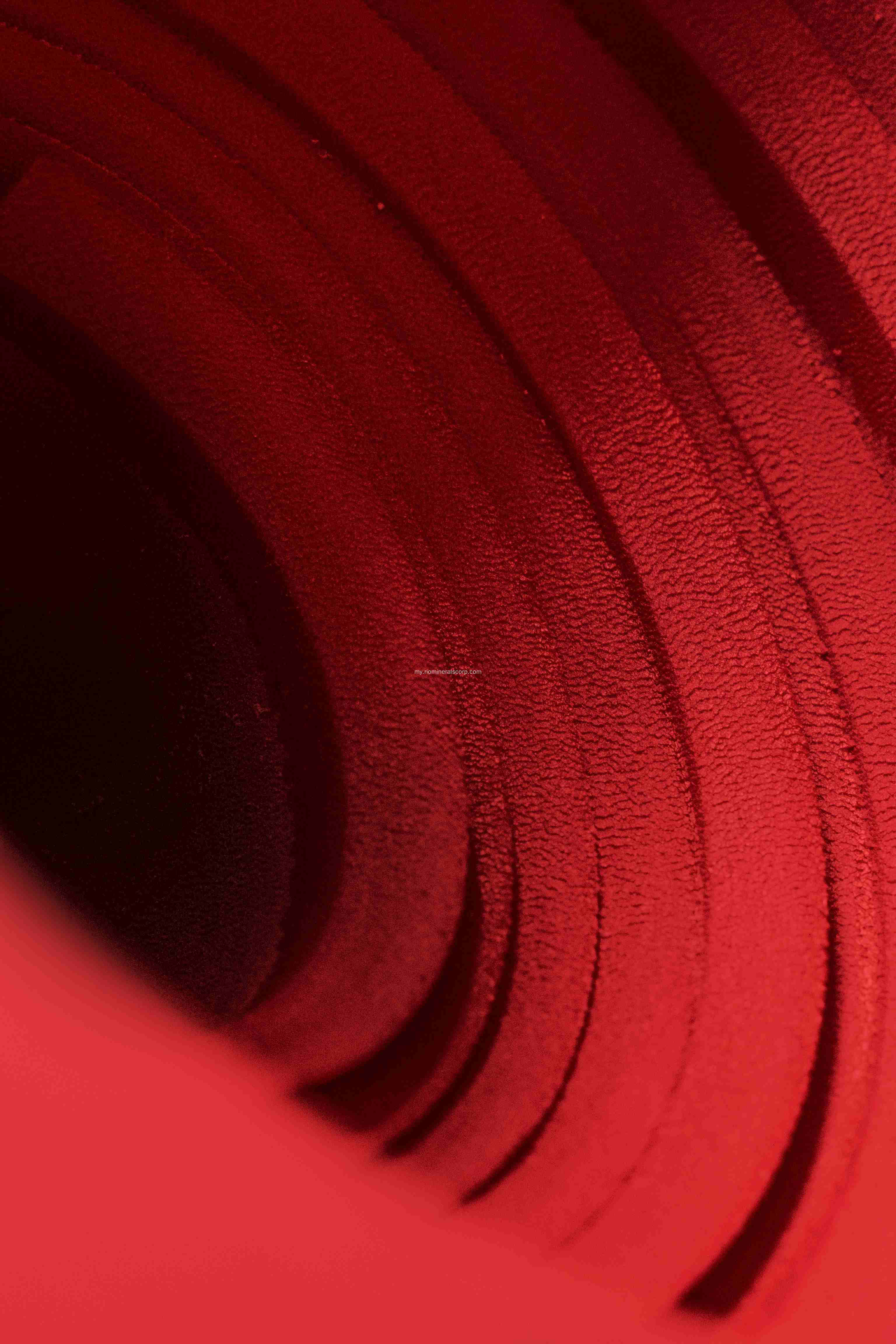 အရည်အသွေးမြင့်မားသောအရည်အဆင့်သည်ရော်ဘာကိုပေါင်းစပ်ထားသည်