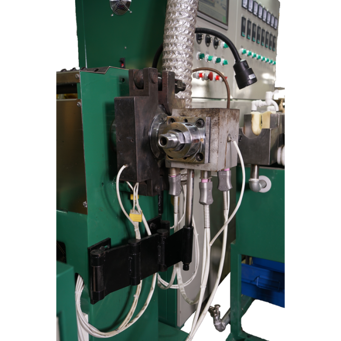 Линия экструзии с физической пенообразующей изоляцией для кабеля Cat7