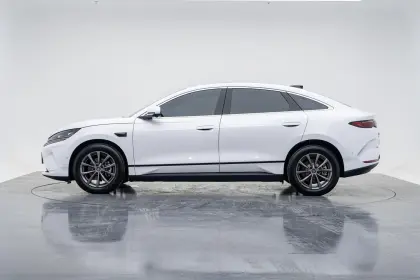 BYD QING L EV