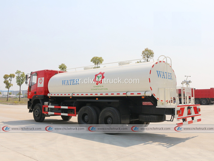 العلامة التجارية الجديدة IVECO RHD 1800gallons شاحنة رش المياه