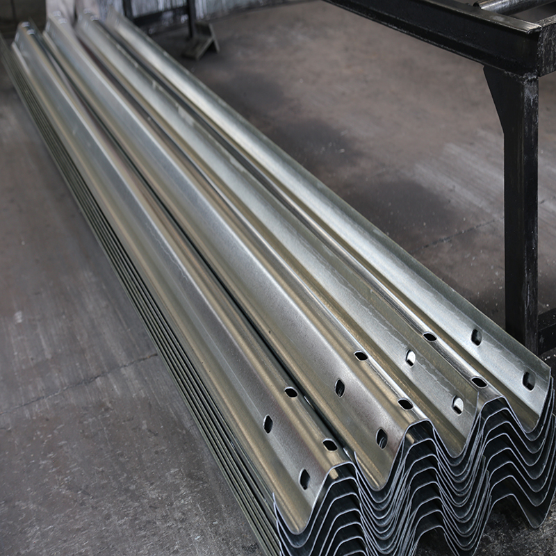 W Shape Galvanized Highway Guardrail