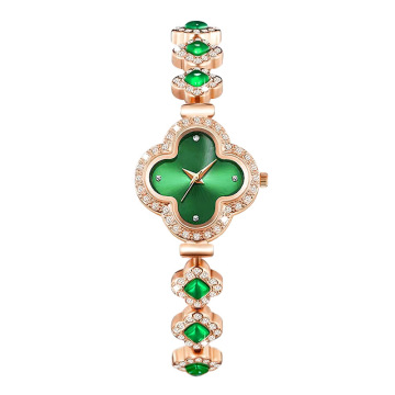 Fashion Green Crystal Clover Quarz Uhren für Frauen