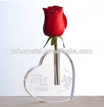 Fashionable heart Crystal Vase With Logo For Wedding Decoration MH-V047