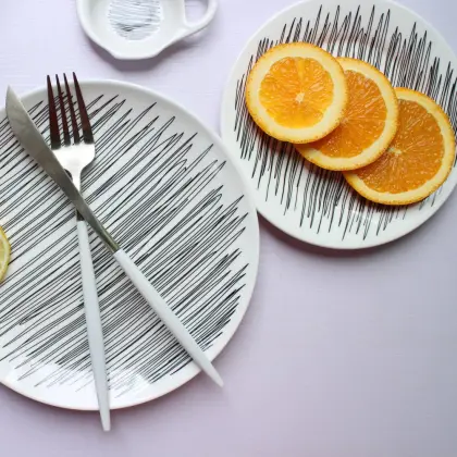 Porcelain 4.75 Inch Rice Bowl Ceramic Safe Rice Bowl