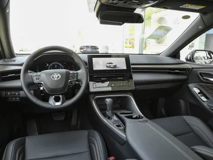 Toyota Avalon 2026 2.0L Hybrid Select Edition