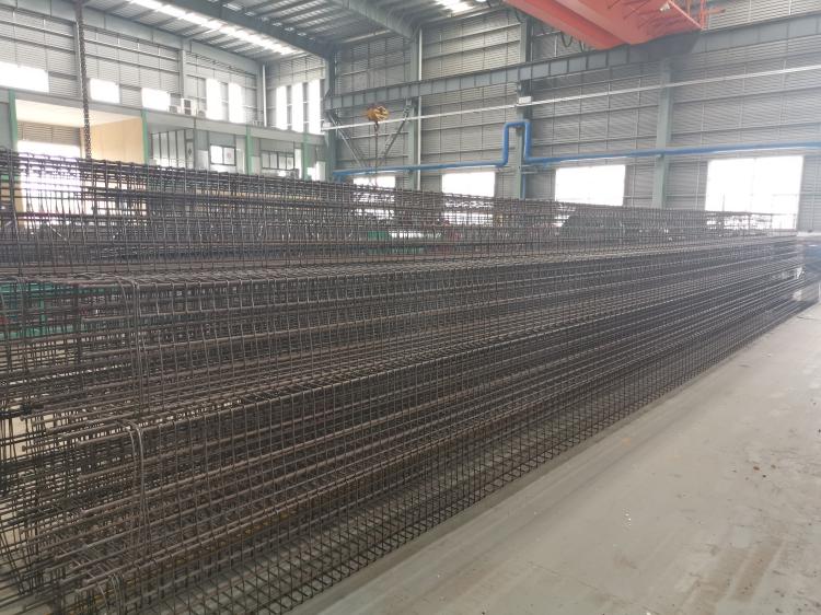Efficient Square Pile Roll Welder for Metal Fabrication