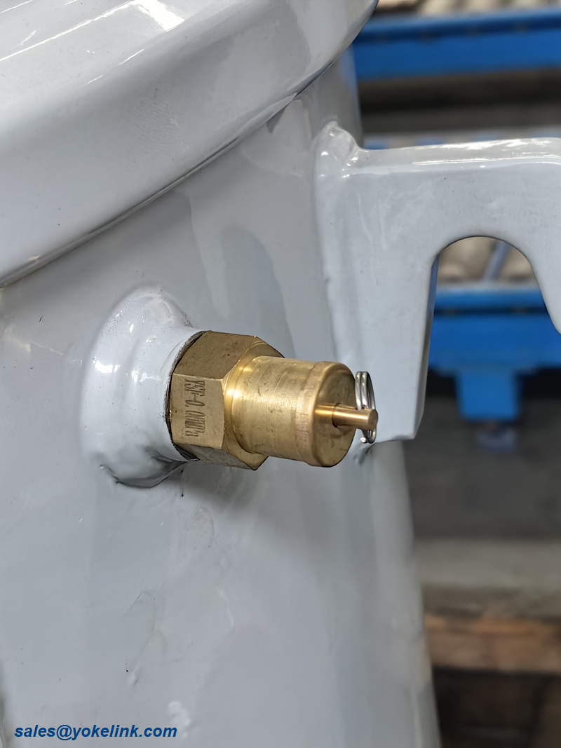 75KVA CSA C2.2-06 egyfázisú transzformátor radiátorral